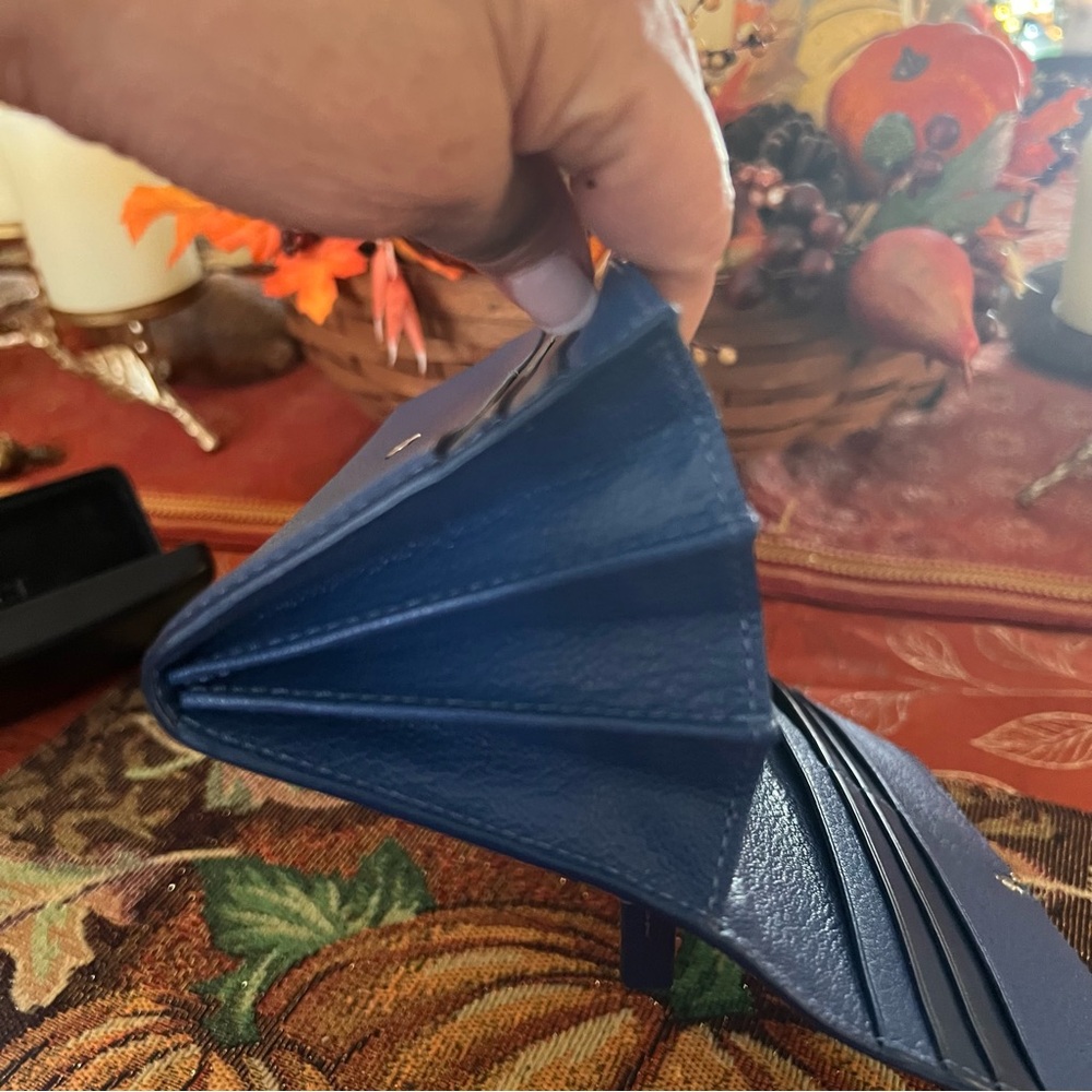 Tumi Chelsea Continental Long Royal Blue Women's Wallet, snap closure 💙 - Picture 5 of 15